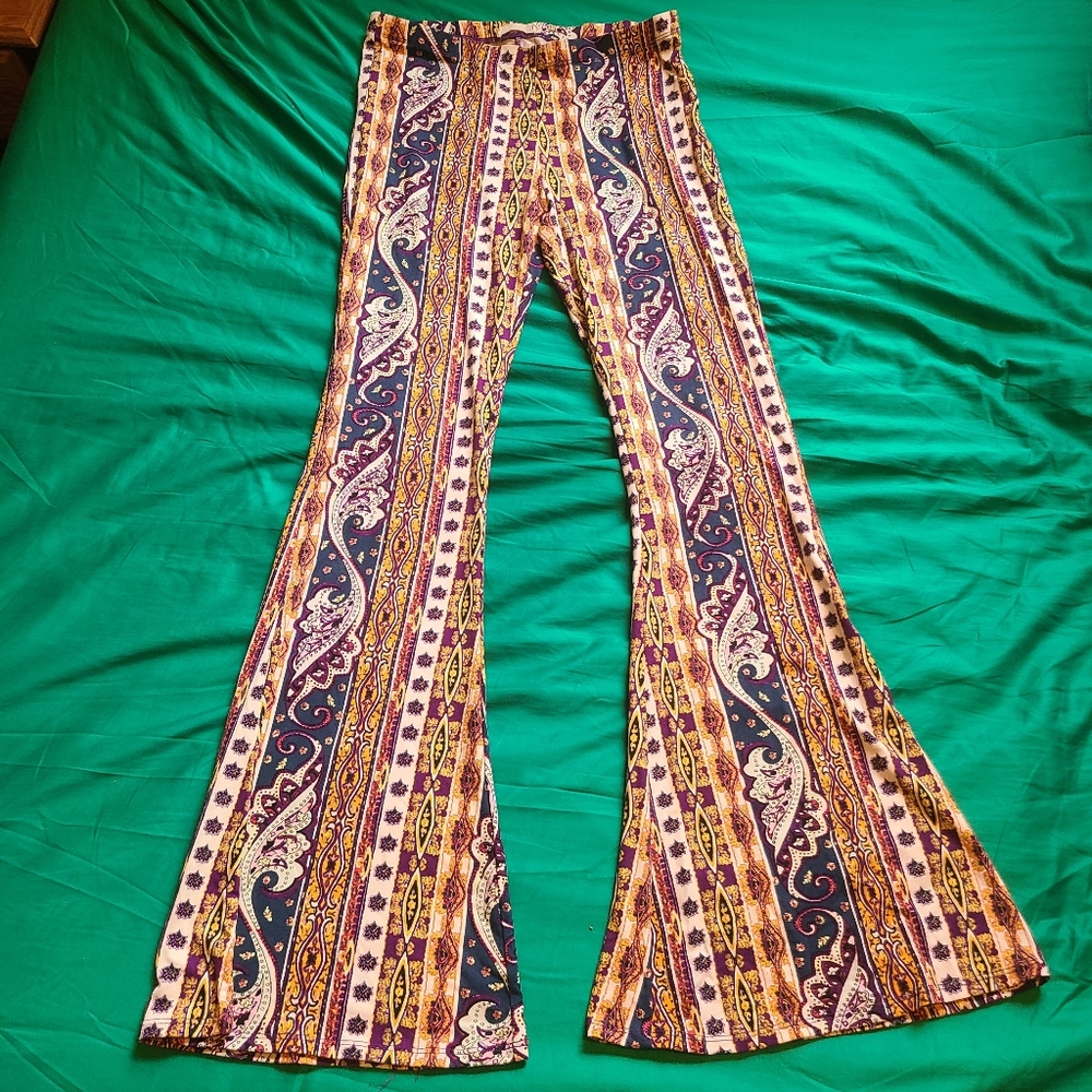 Yoga Flare Pants Bell Bottoms 70s Vintage AOP Design Leggings